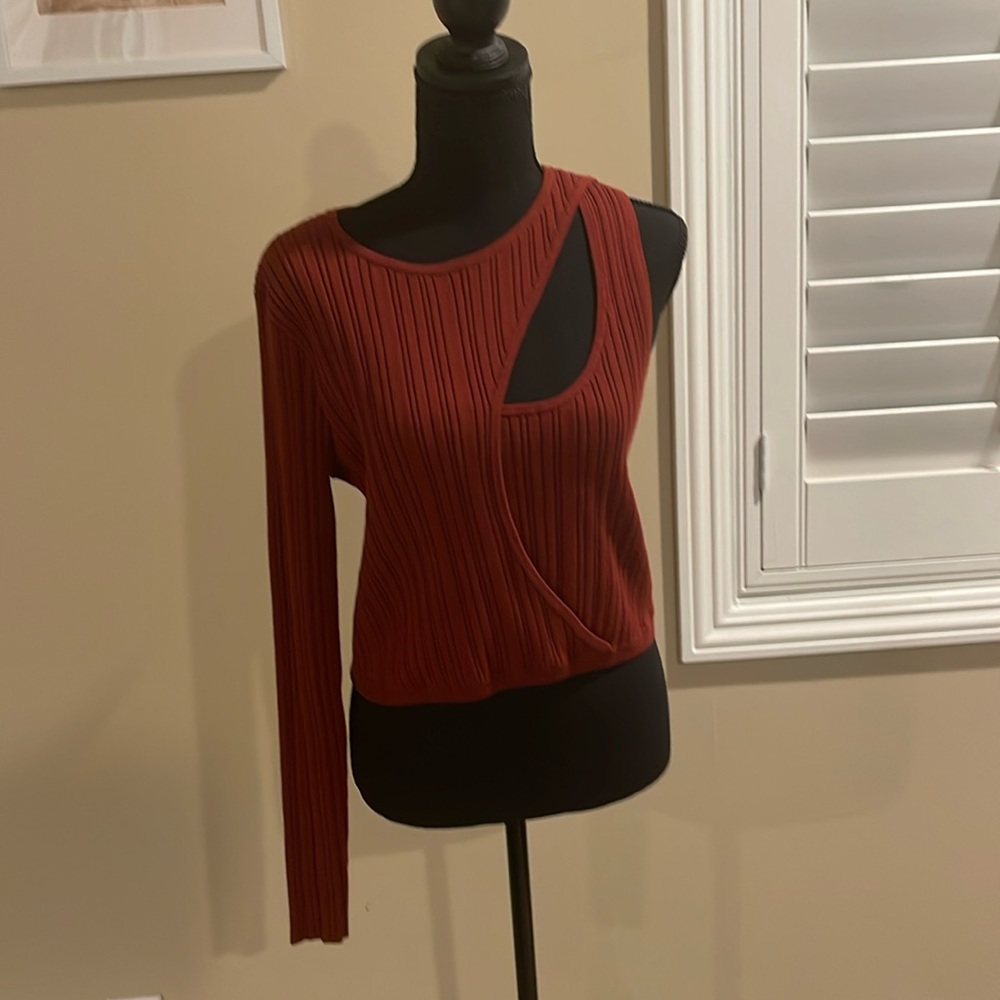 Great one sleeve sweater by open edit